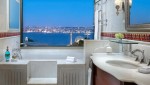 هتل ریتز کارلتون (Ritz Carlton)